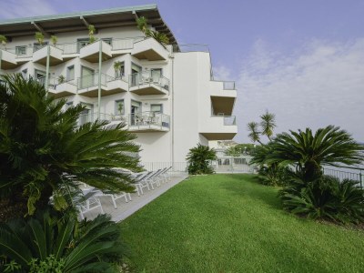 Apartment Residenza Miralago - 08 Agrippina - Locazione BK - Outdoor photo 10