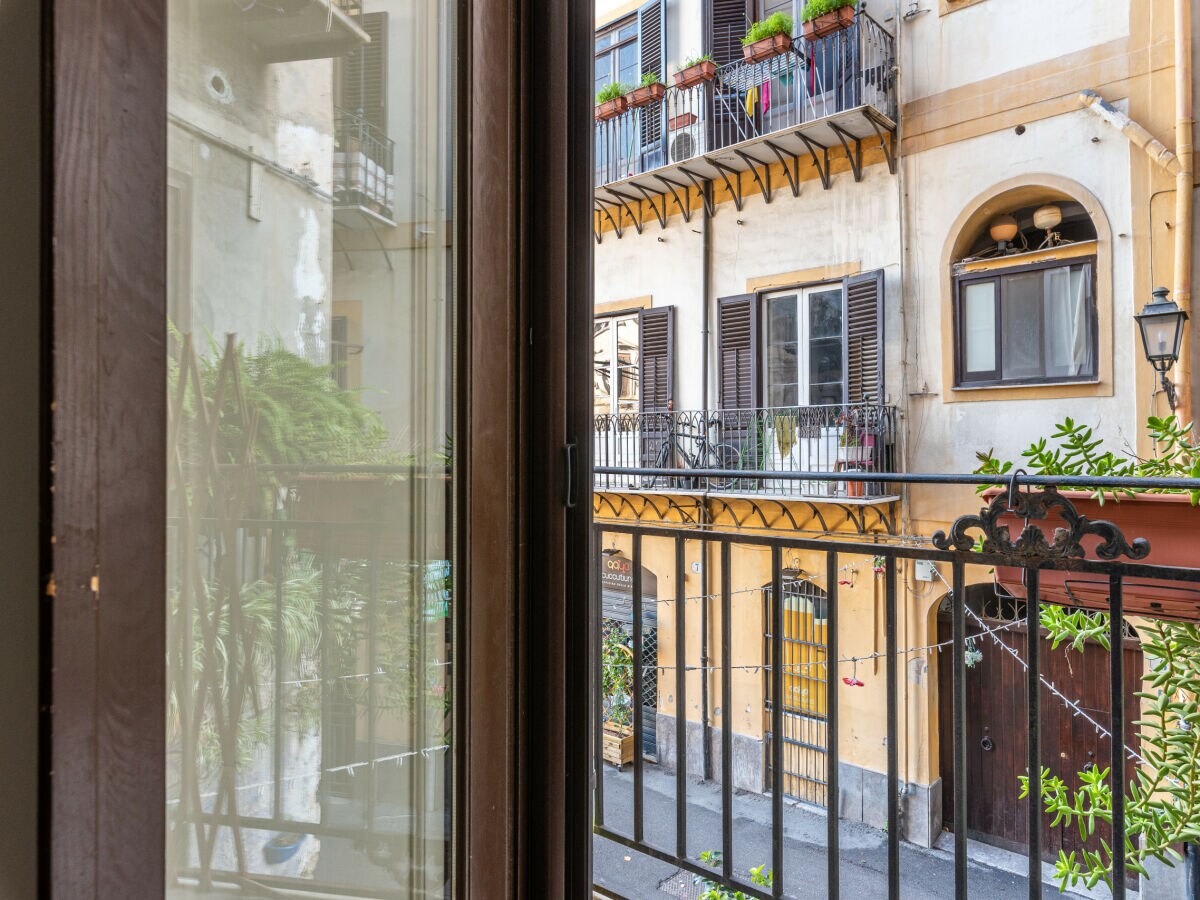 Apartment Casa Borsa con balcone