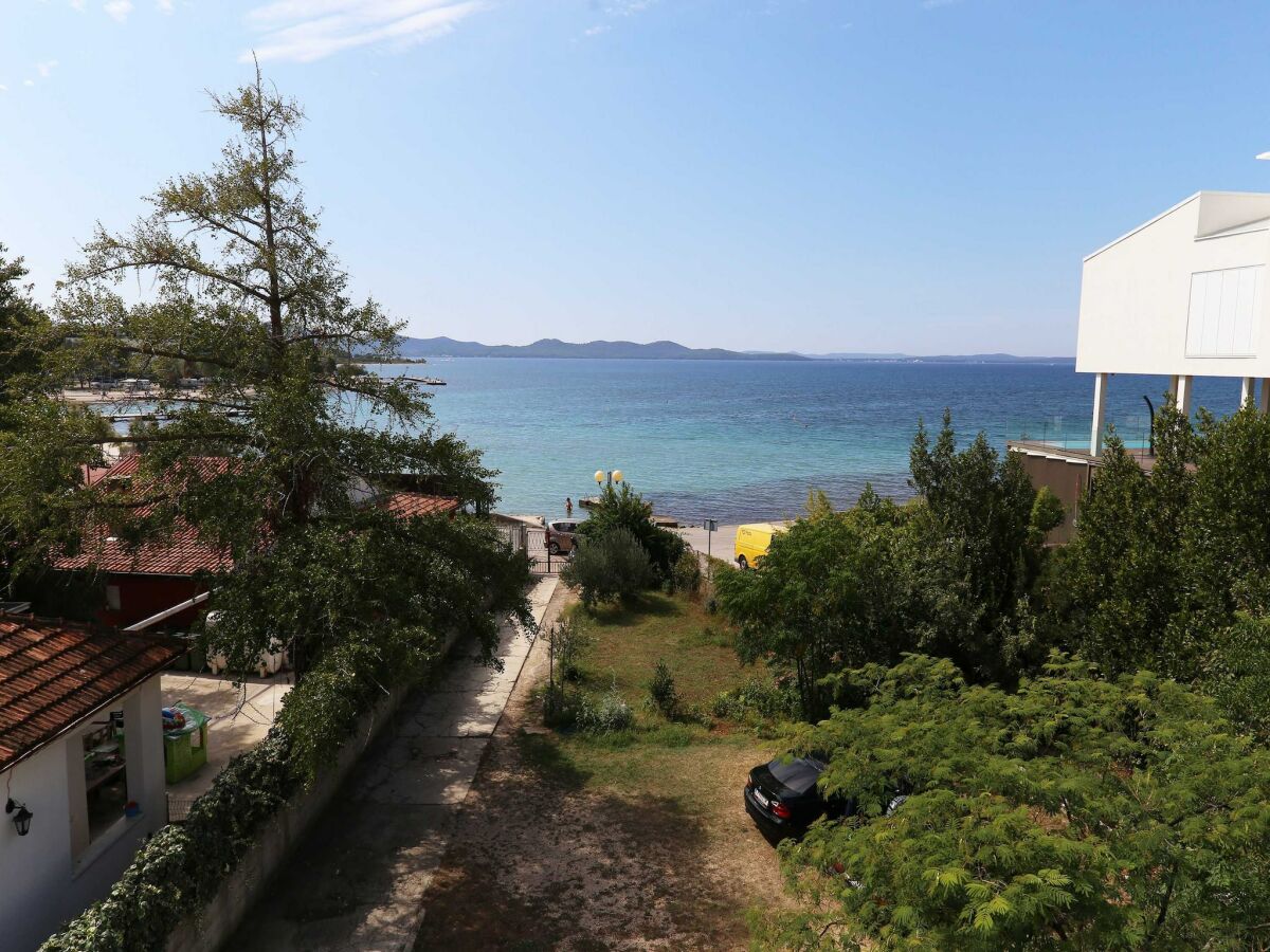 Apartment Apartments Melita - Superior Two Bedroom Apartment with Balcony and Sea View (A4) - Outdoor photo 2