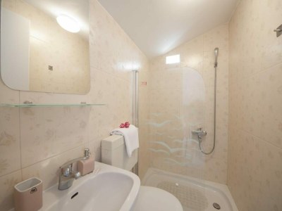 Apartment Apartments Villa Angela - Studio Apartment with Terrace and Sea View (Angela) - Features photo 5
