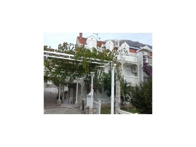 Apartment Apartments and Room Katja - Double Room in Mlini - Apartment