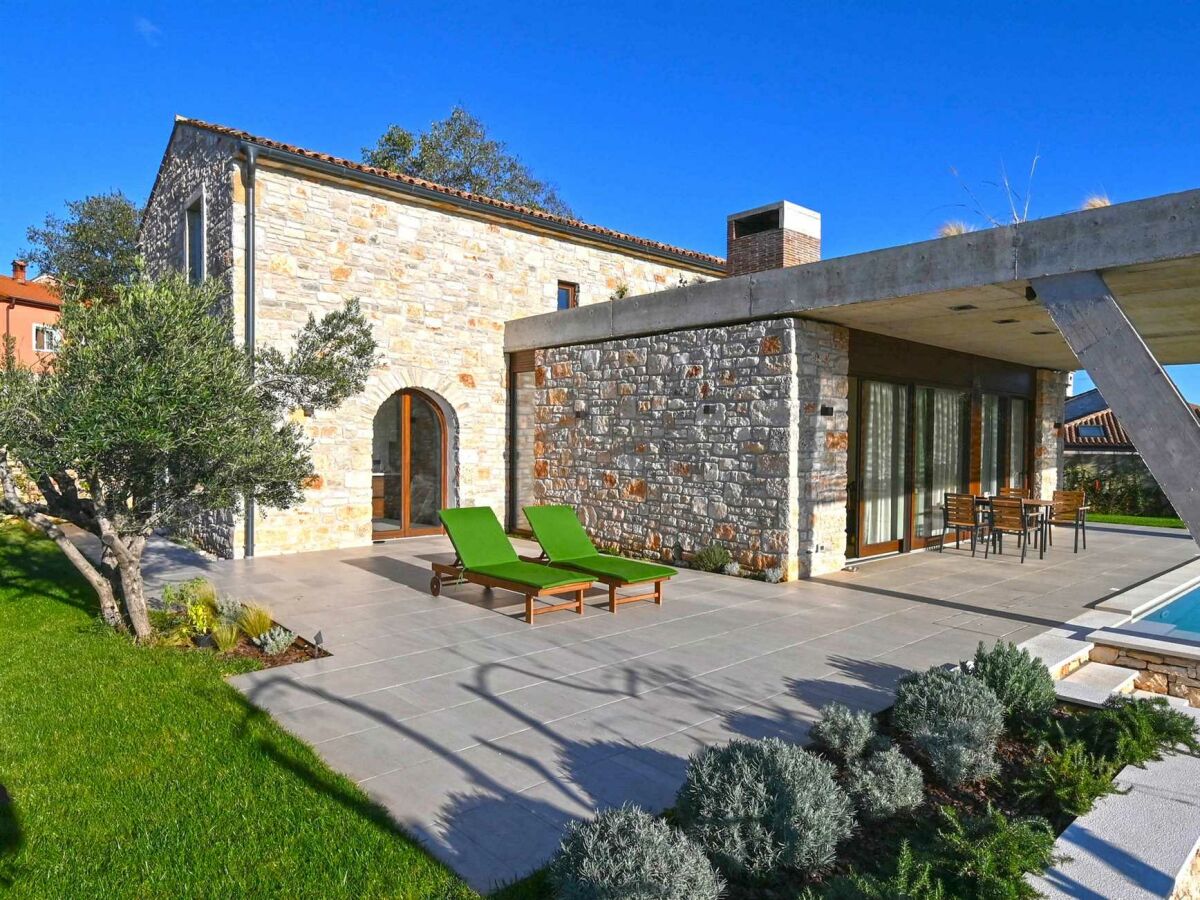 Holiday house Casa Farfalla with pool