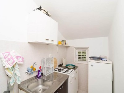 Apartment Apartments Sutvid- Two Bedroom Apartment with Balcony and Sea View - Features photo 4