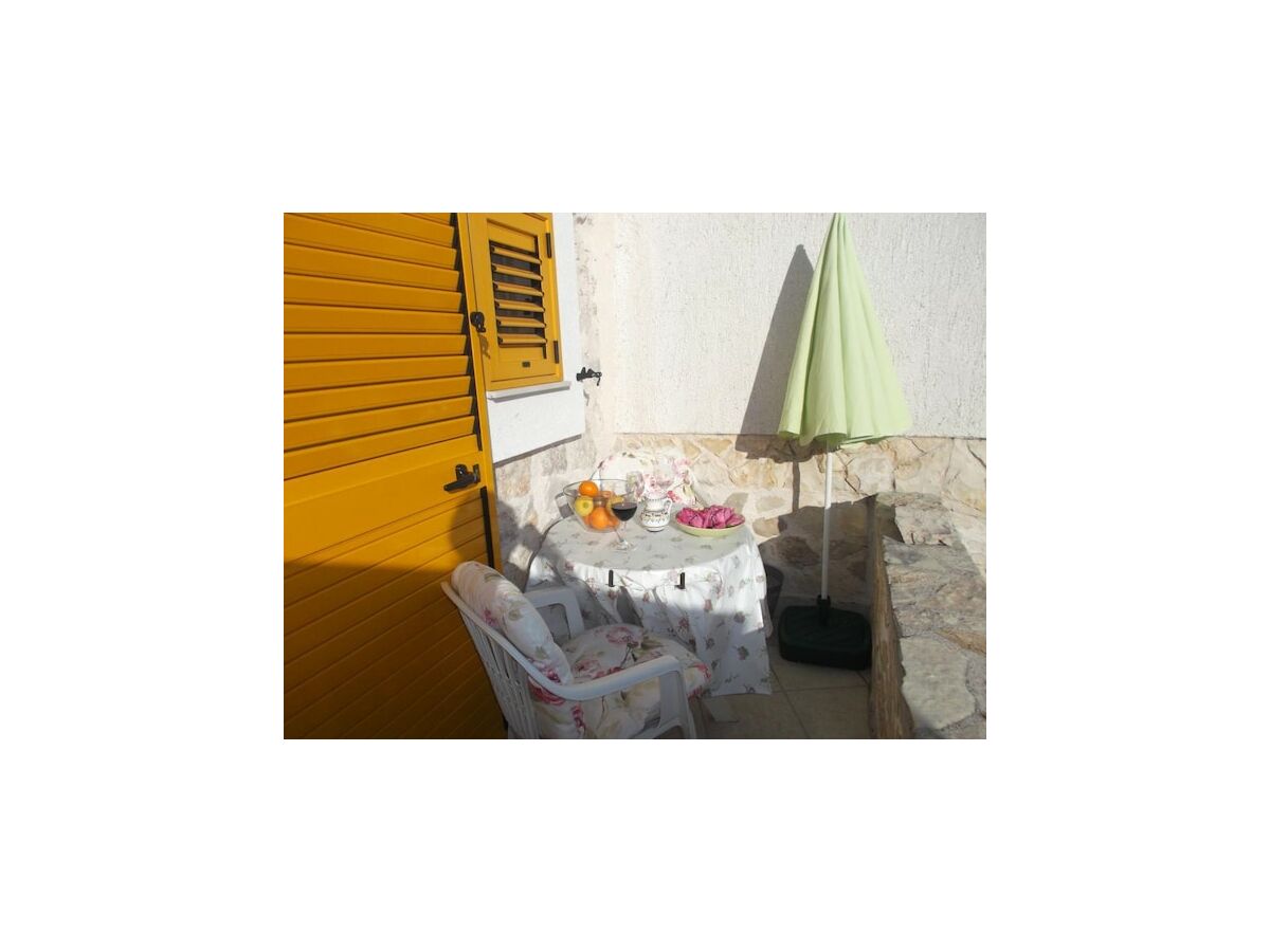 Apartment Apartments Sunce - One Bedroom Apartment with Terrace and Sea View - Outdoor photo 3