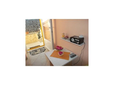 Apartment Apartments Sunce - One Bedroom Apartment with Terrace and Sea View in Murter - Apartment
