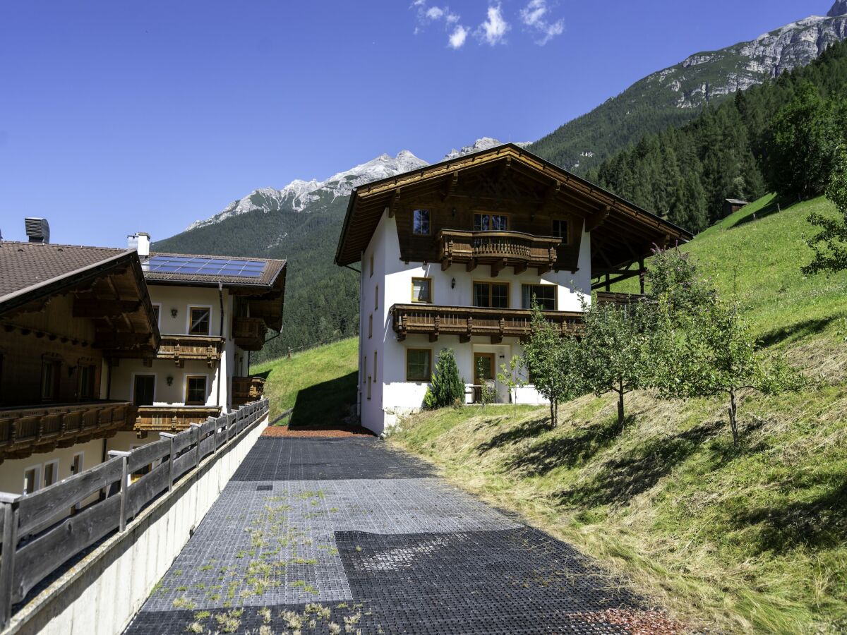 Apartment Private Living with Sauna & Garden - Outdoor photo 5