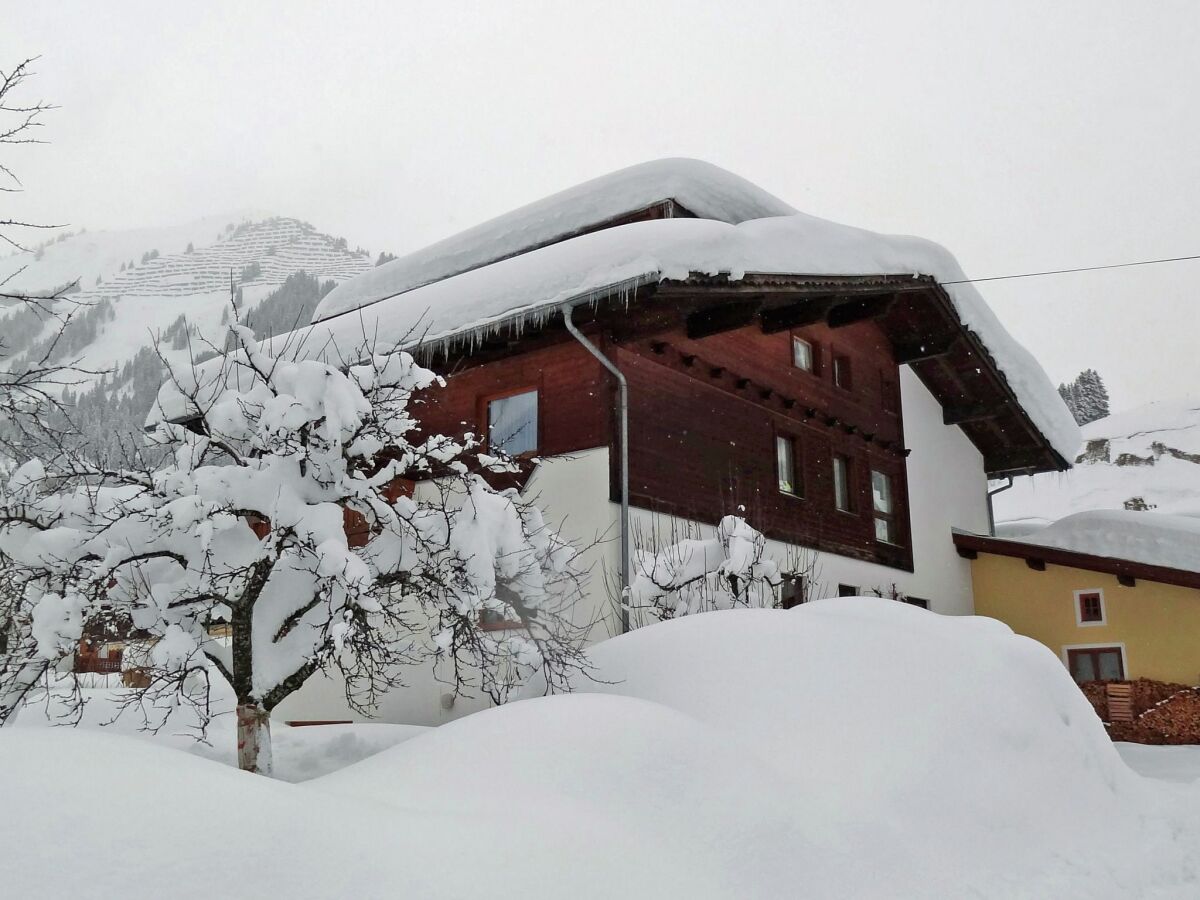 Holiday house Holiday Home in Holzgau near Snowworld Ski Area - Outdoor photo 4
