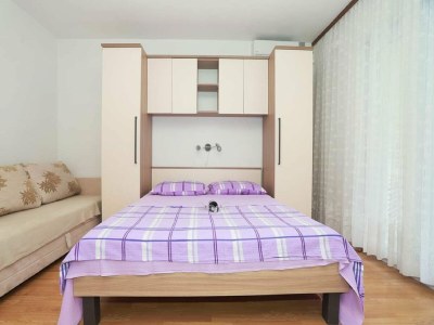 Apartment Apartments Pezo - Two Bedroom Apartment with Balcony - Features photo 11