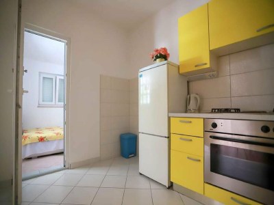 Apartment Apartments Pezo - Superior Two Bedroom Apartment with Balcony in Makarska Riviera - Apartment