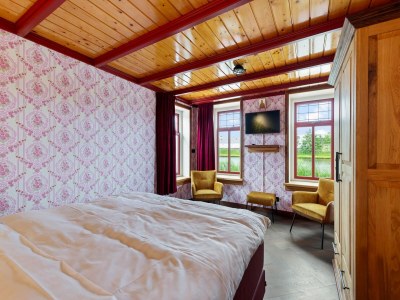 Holiday house Detached Home in Friesland by Canal - Features photo 9