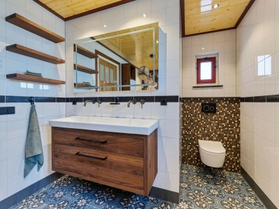 Holiday house Detached Home in Friesland by Canal - Features photo 25
