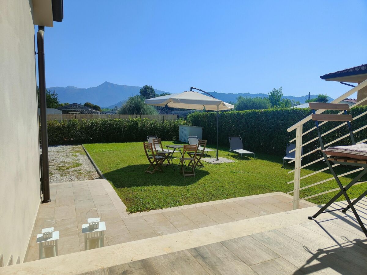 Holiday house Ferienhaus Casa Simone in Lido di Camaiore - Outdoor photo 2