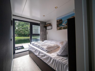 Holiday park Hausboot Mookerplas mit Aussicht - Features photo 6