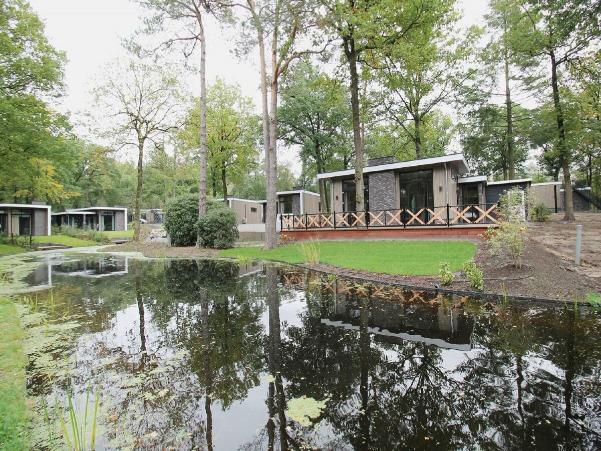 Holiday park Cottage in De Veluwe am Teich für 6 Von Belvilla - Outdoor photo 5