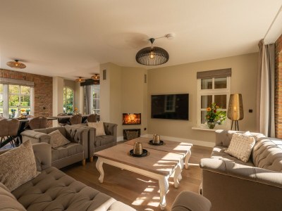 Holiday park Group House in Twente with Hot Tub - Features photo 15