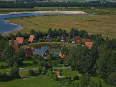 Holiday park Freistehendes Chalet in ruhiger Landschaft - Outdoor photo 2