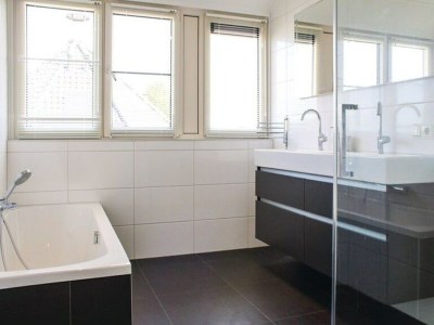 Holiday park Villa in Friesland with Waterfront Jetty - Features photo 18