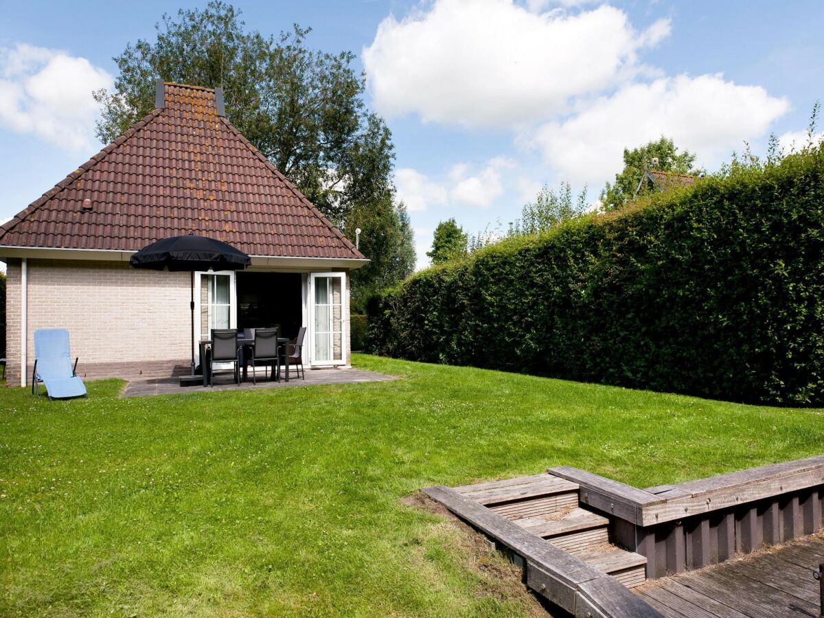 Holiday house Bungalow near Alde Feanen Site - Outdoor photo 2