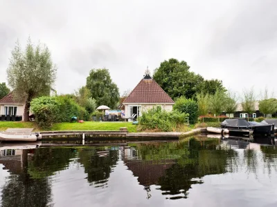 Holiday house Bungalow mit Sauna & Natur in Eernewoude - Holiday house