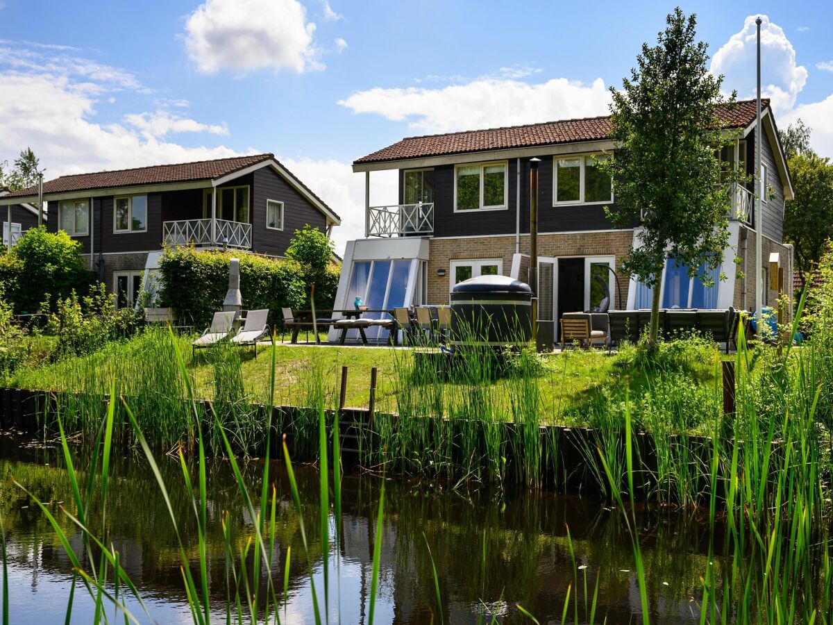 Holiday house House in Vlagtwedde with Sauna and Hot Tub
