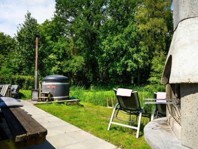 Holiday house House in Vlagtwedde with Sauna and Hot Tub - Outdoor photo 3