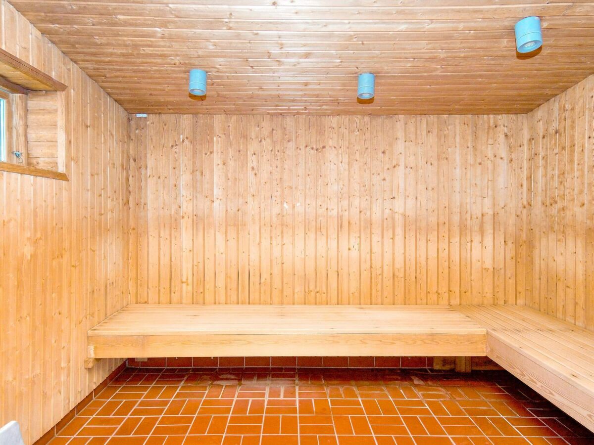 Holiday park 6 person holiday home in Gilleleje - Outdoor photo 4
