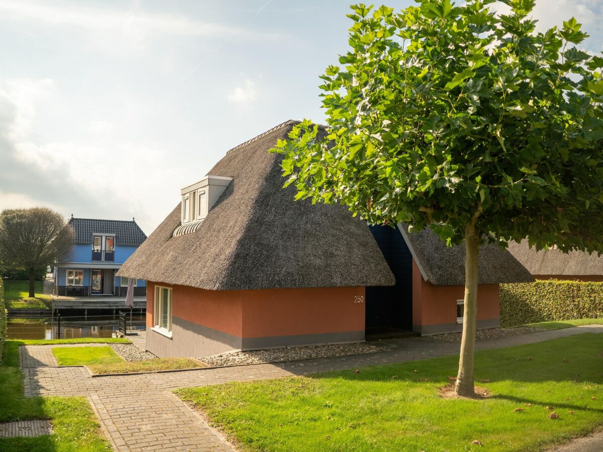Holiday park Ferienhaus am Zuidlaardermeer für 6 Von Belvilla - Outdoor photo 3