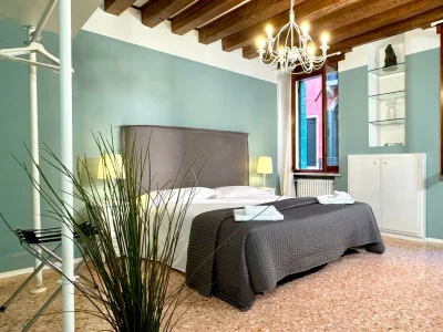 Apartment San Marco Canal View (200m from St. Mark´s Square) in Venecia - Apartment