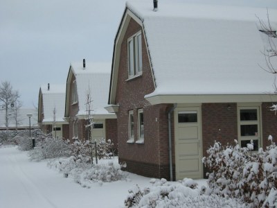 Holiday park Holiday Home in Noordwijk with Sunny Garden - Outdoor photo 11