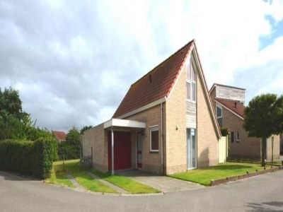 Holiday house Bungalow in Breskens near the Beach in Breskens - Holiday house