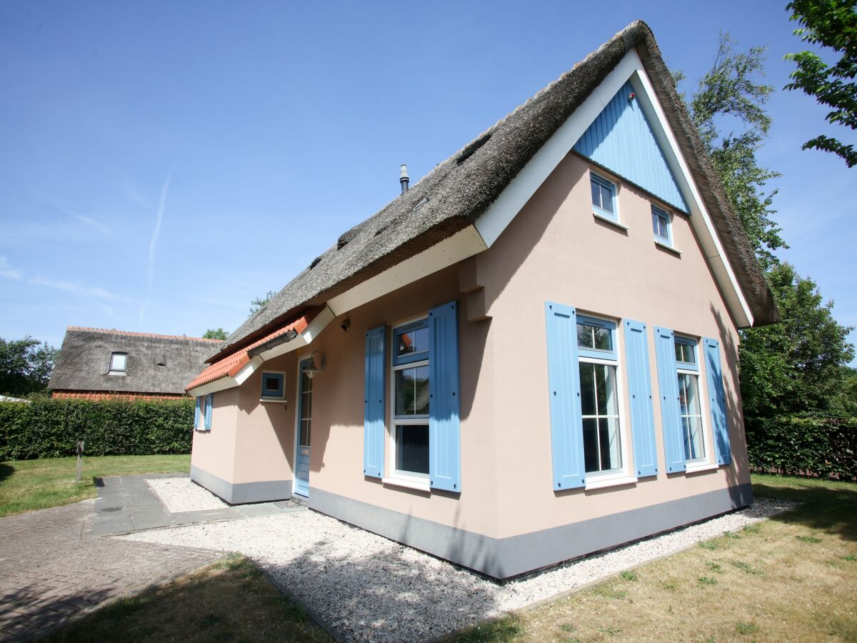 Holiday park Modern Bungalows by the Sea