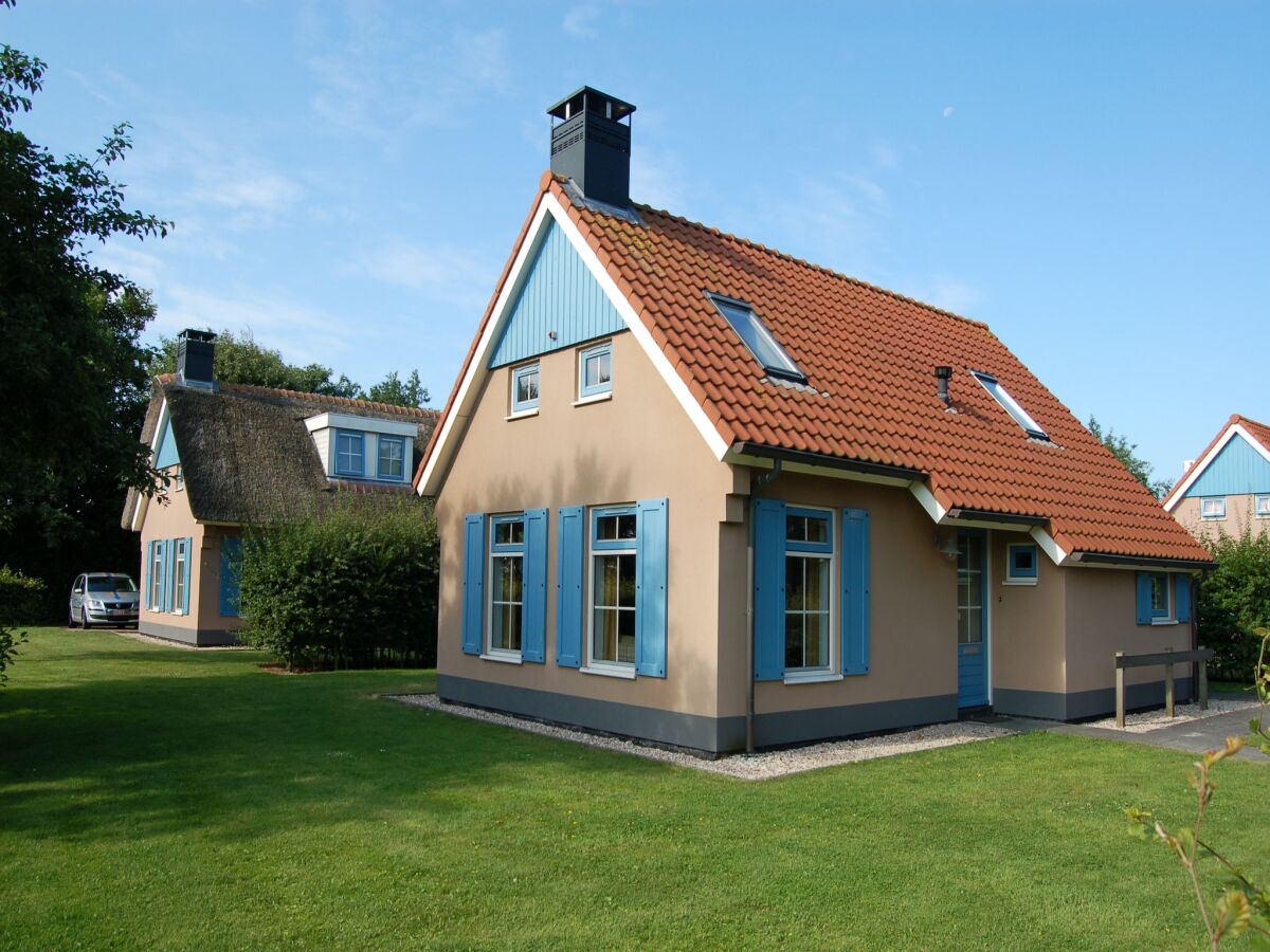Holiday park Modern Bungalows by the Sea - Outdoor photo 2