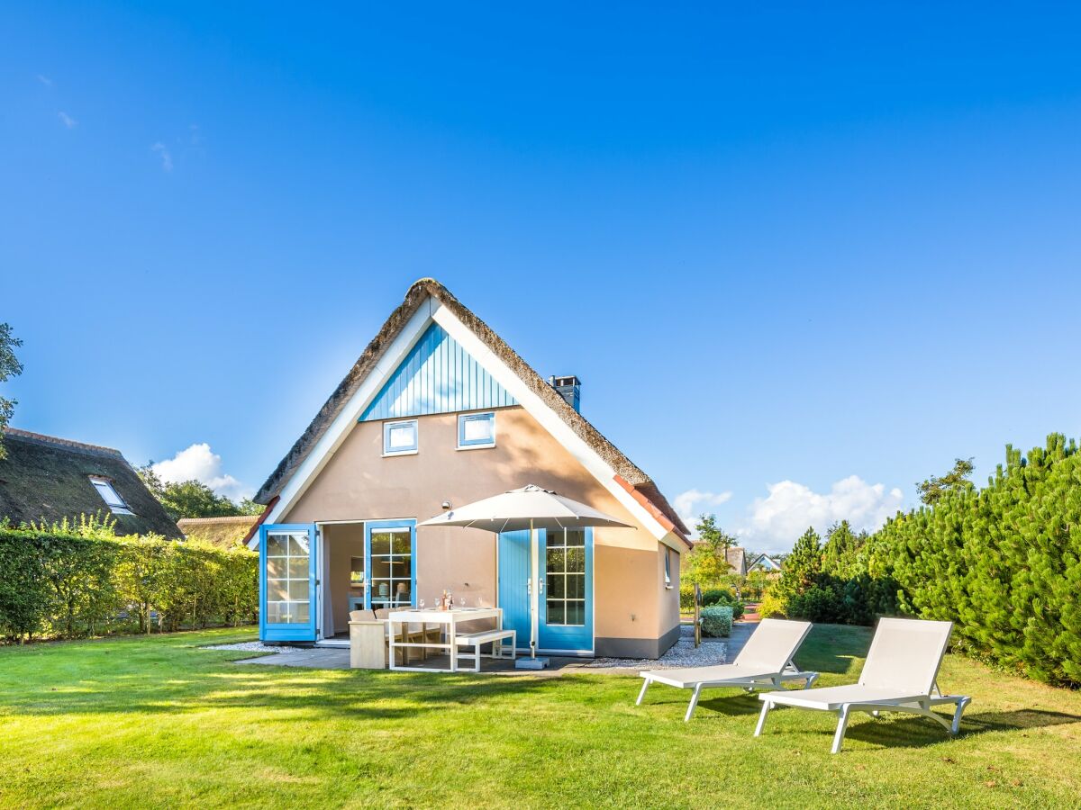 Holiday park Holiday Home on Texel with Spacious Garden
