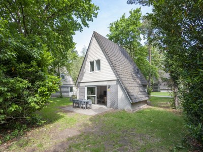 Holiday park Woodland Retreat near Breda - Holiday park