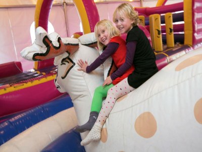 Holiday park Woodland Retreat near Breda - Outdoor photo 32
