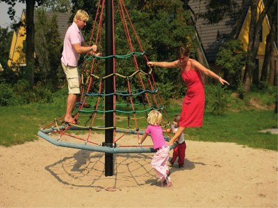 Holiday park Holiday Home near Breda & De Biesbosch Park - Outdoor photo 32