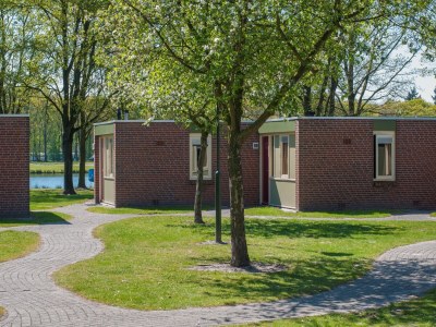 Holiday park Bungalow im grünen Paradies der Niederlande - Holiday park