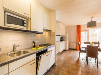 Holiday park Spacious bungalow near the Hunebedcentrum - Features photo 8