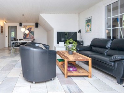 Holiday house Luxurioses Reetdachrefugium -- By Traum Ferienwohnungen - Outdoor photo 19