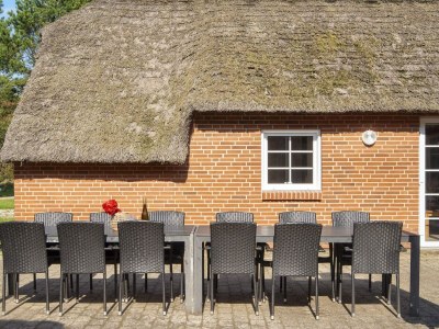 Holiday house Luxurioses Reetdachrefugium -- By Traum Ferienwohnungen - Outdoor photo 37