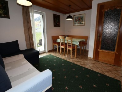 Apartment Gemütliche Wohnung mit schöner Aussicht - Features photo 14