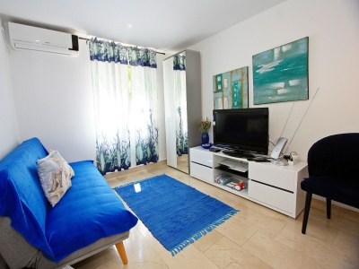 Apartment Apartment Zorica - One Bedroom Apartment with Terrace (ST) - Features photo 16