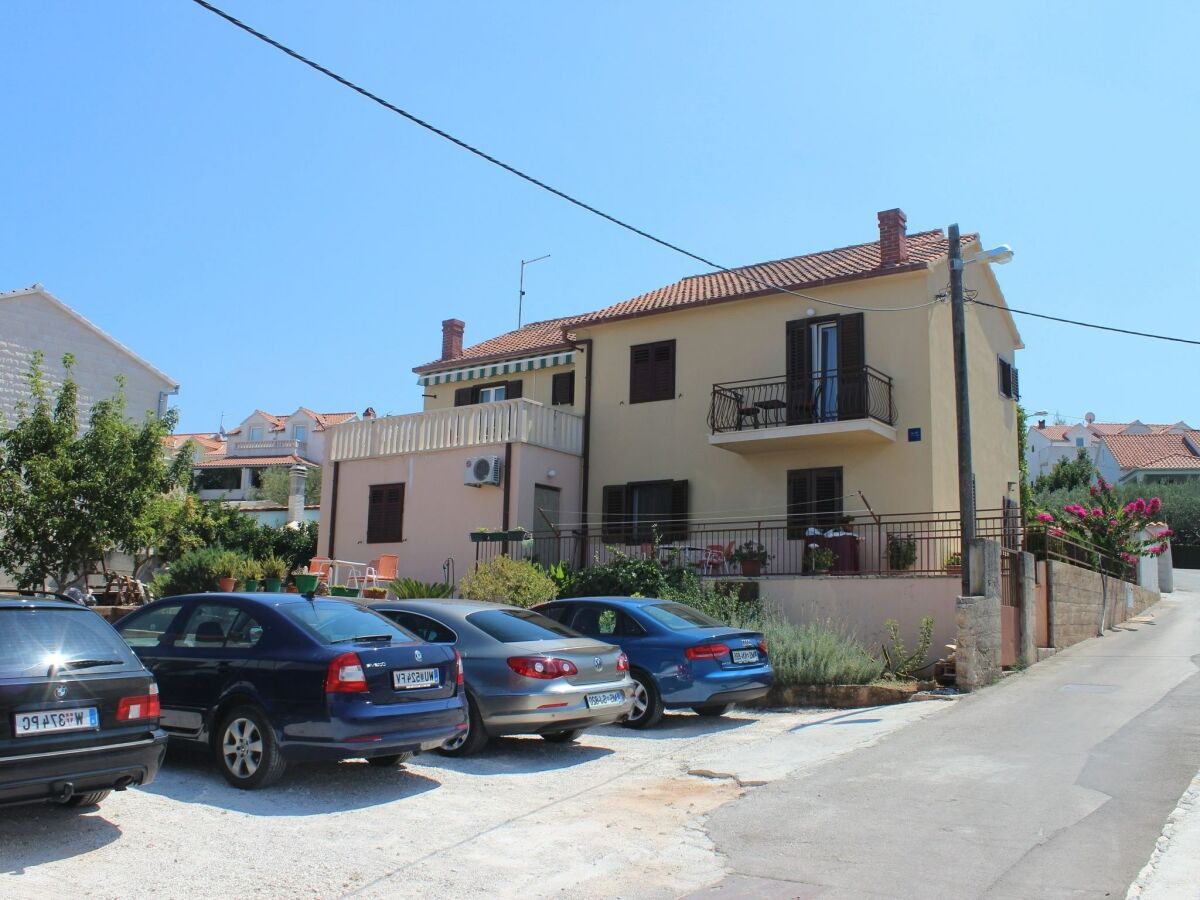 Apartment Apartments Sweet Life - One-Bedroom Apartment with Terrace (Nina) (ST) - Outdoor photo 3