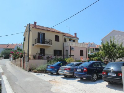 Apartment Apartments Sweet Life - One-Bedroom Apartment with Terrace (Nina) (ST) - Outdoor photo 2
