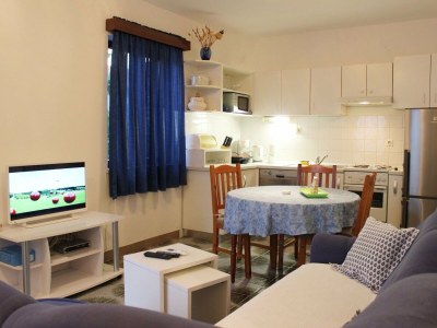 Apartment Apartments Sweet Life - One-Bedroom Apartment with Terrace (Nina) (ST) - Features photo 11