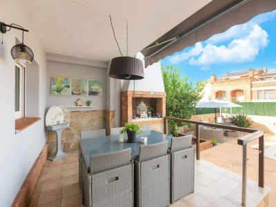 Holiday house Premium holiday home with private pool - Outdoor photo 5
