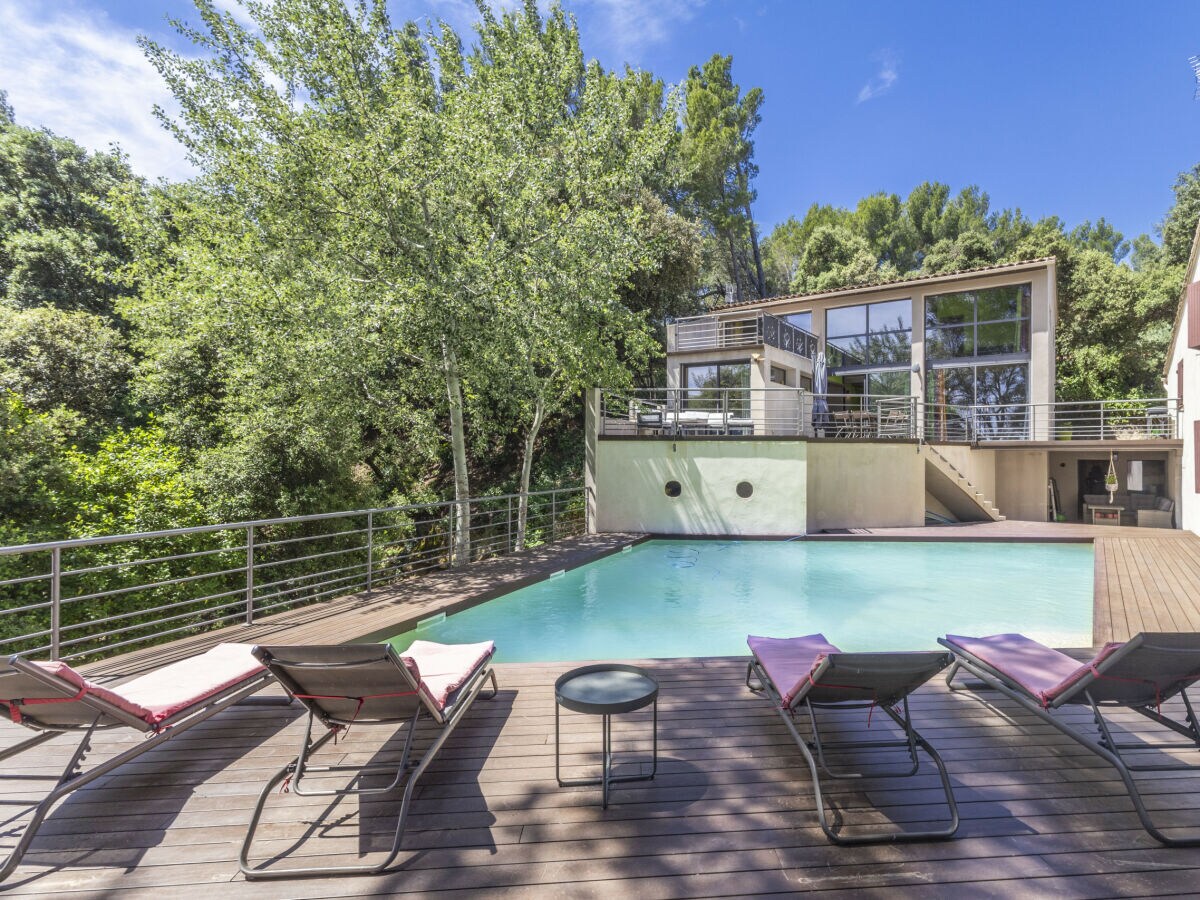 Villa Ousidou (8p) with pool in Avignon