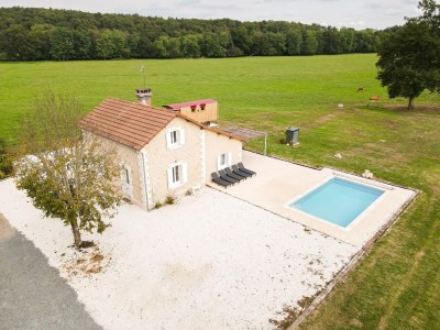 Holiday house Charming Holiday Home with Private Pool - Outdoor photo 6