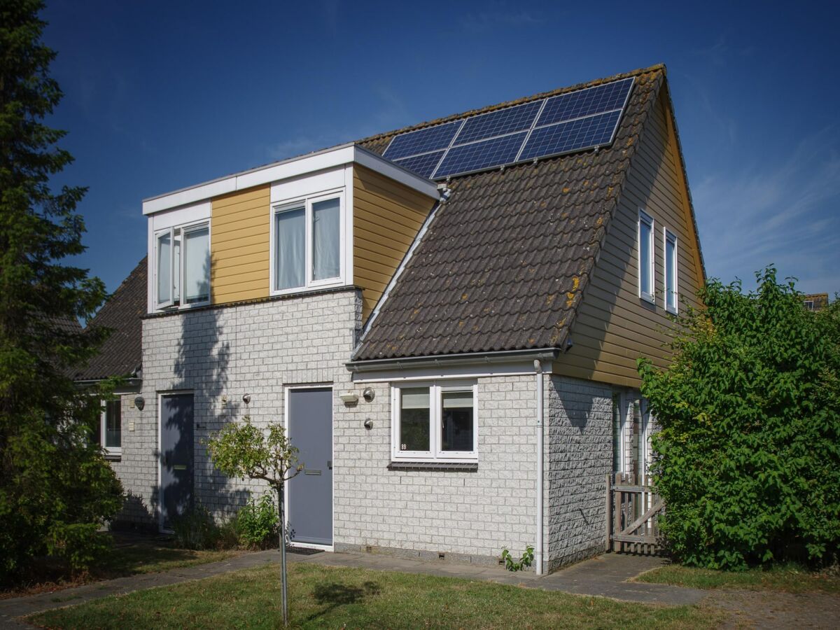Holiday park Ferienhaus in Zeeland mit großem Garten