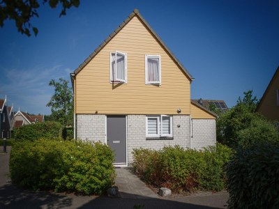 Holiday park Geräumiger Küstenurlaub in Wemeldinge - Holiday park